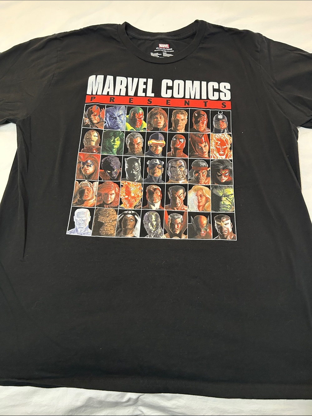 Marvel Black Graphic 'Marvel Comics Presents' Character Grid Tee